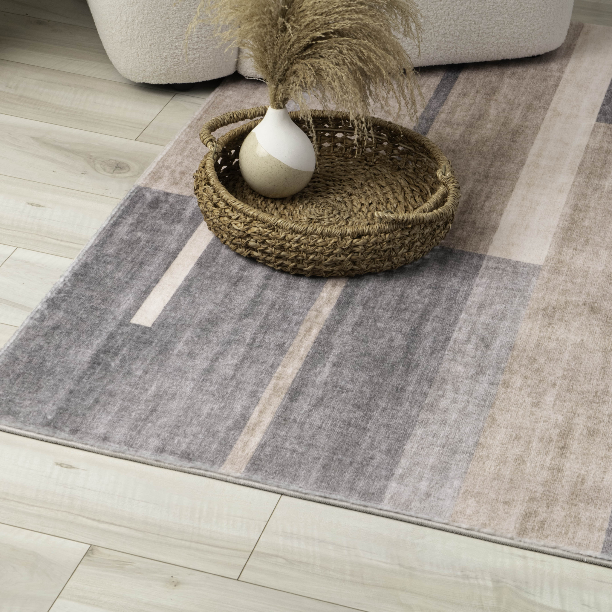 5" X 8" Gray and Brown Abstract Area Rug