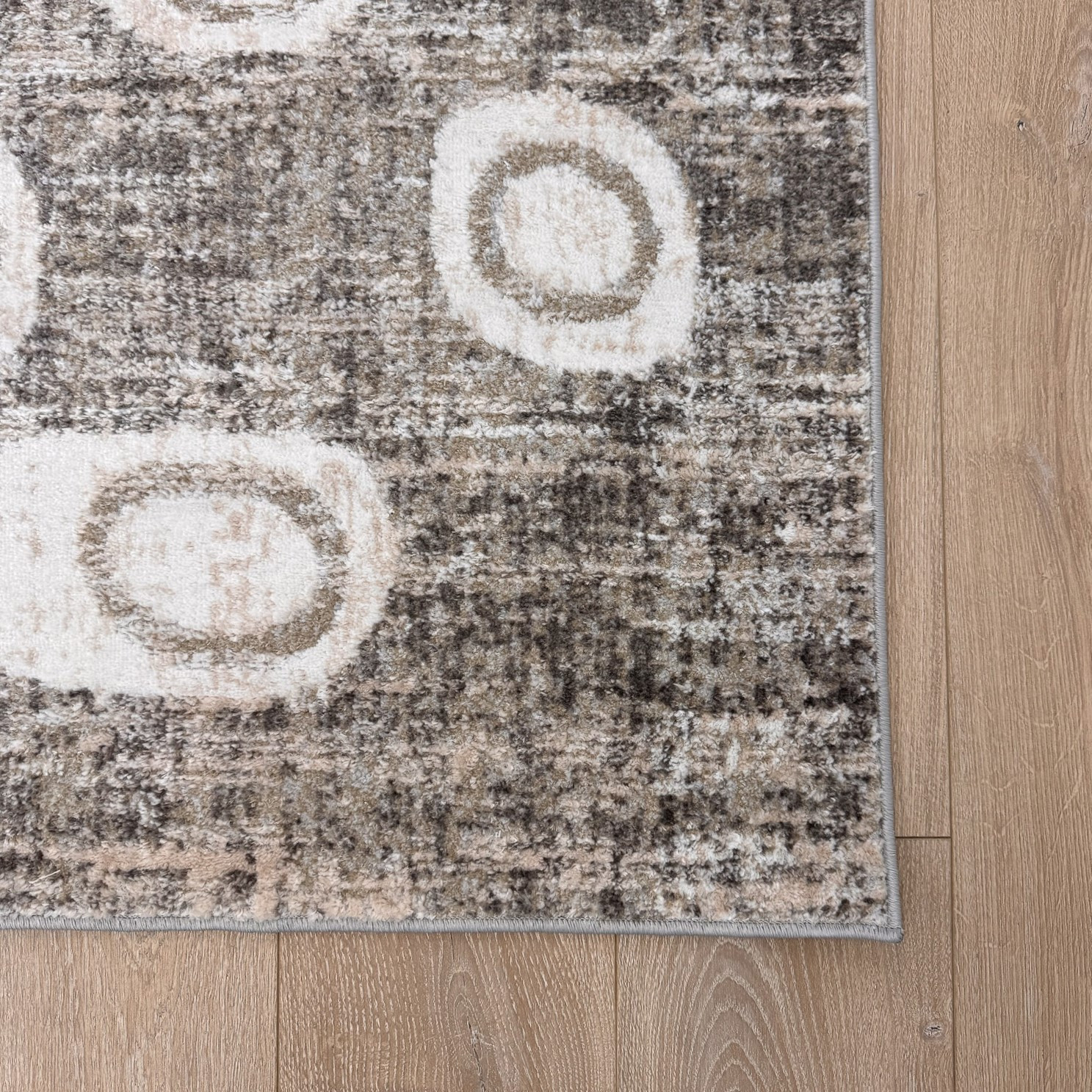 4" X 6" Brown and Beige Abstract Area Rug