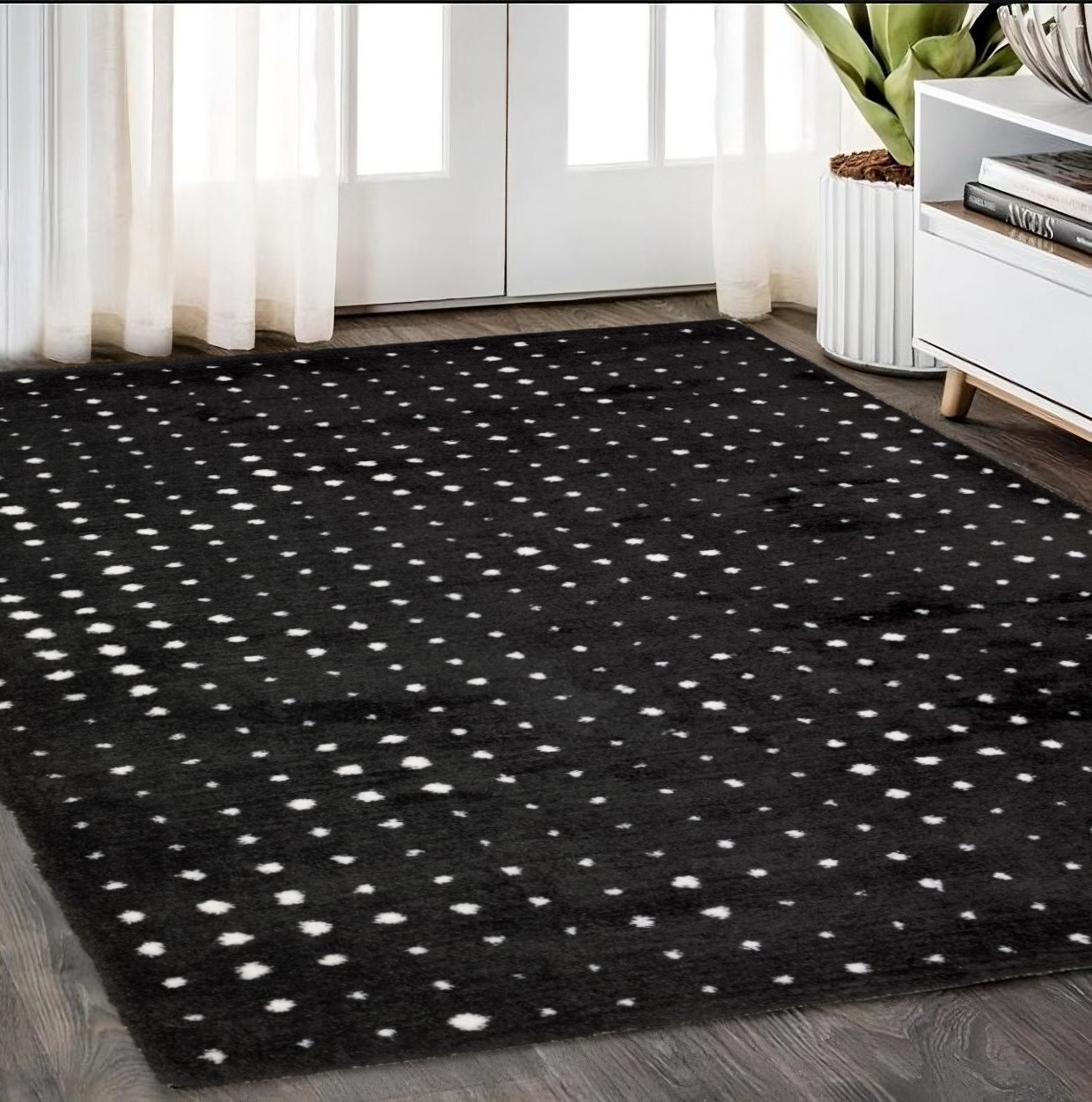 5' X 8' Black And Ivory Geometric Area Rug-575050-1