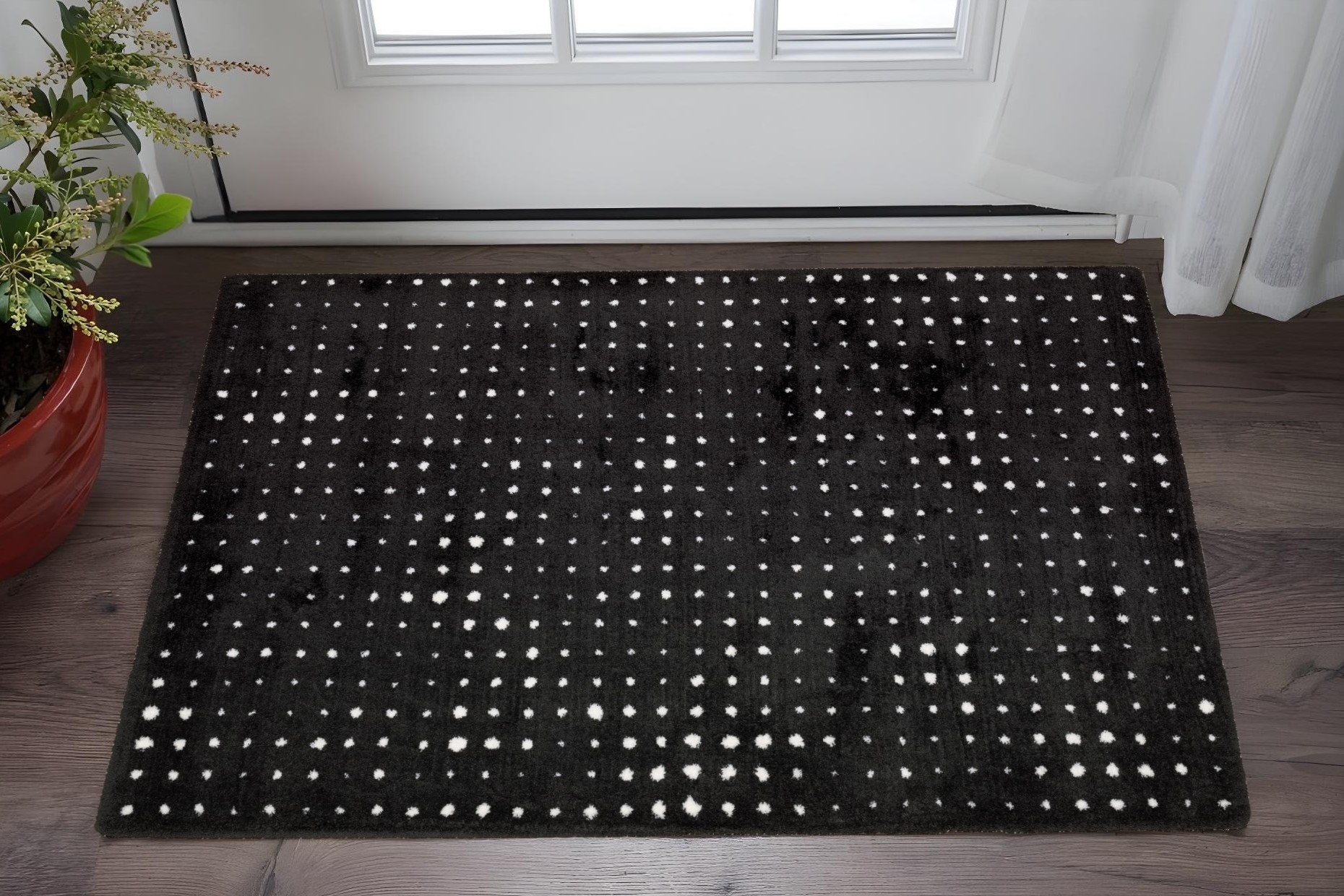 2' X 3' Black And Ivory Geometric Area Rug-575301-1