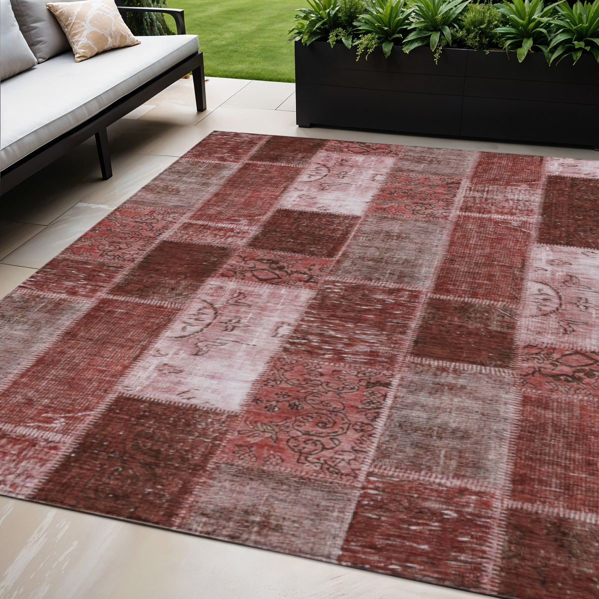 5' X 8' Burgundy Merlot And Blush Patchwork Washable Indoor Outdoor Area Rug-579326-1