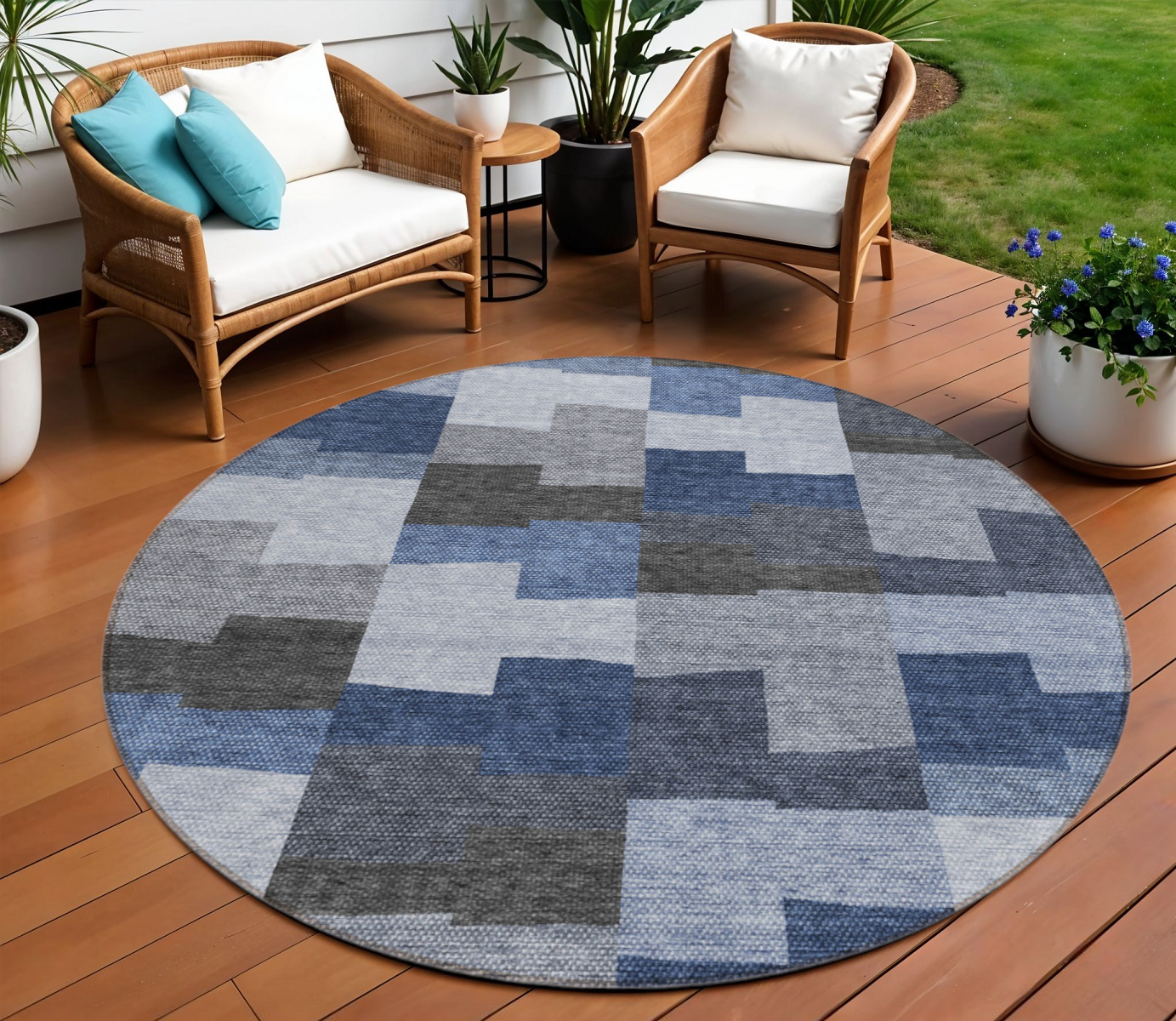 8' Navy Blue And Sky Blue Round Geometric Washable Indoor Outdoor Area Rug-580384-1