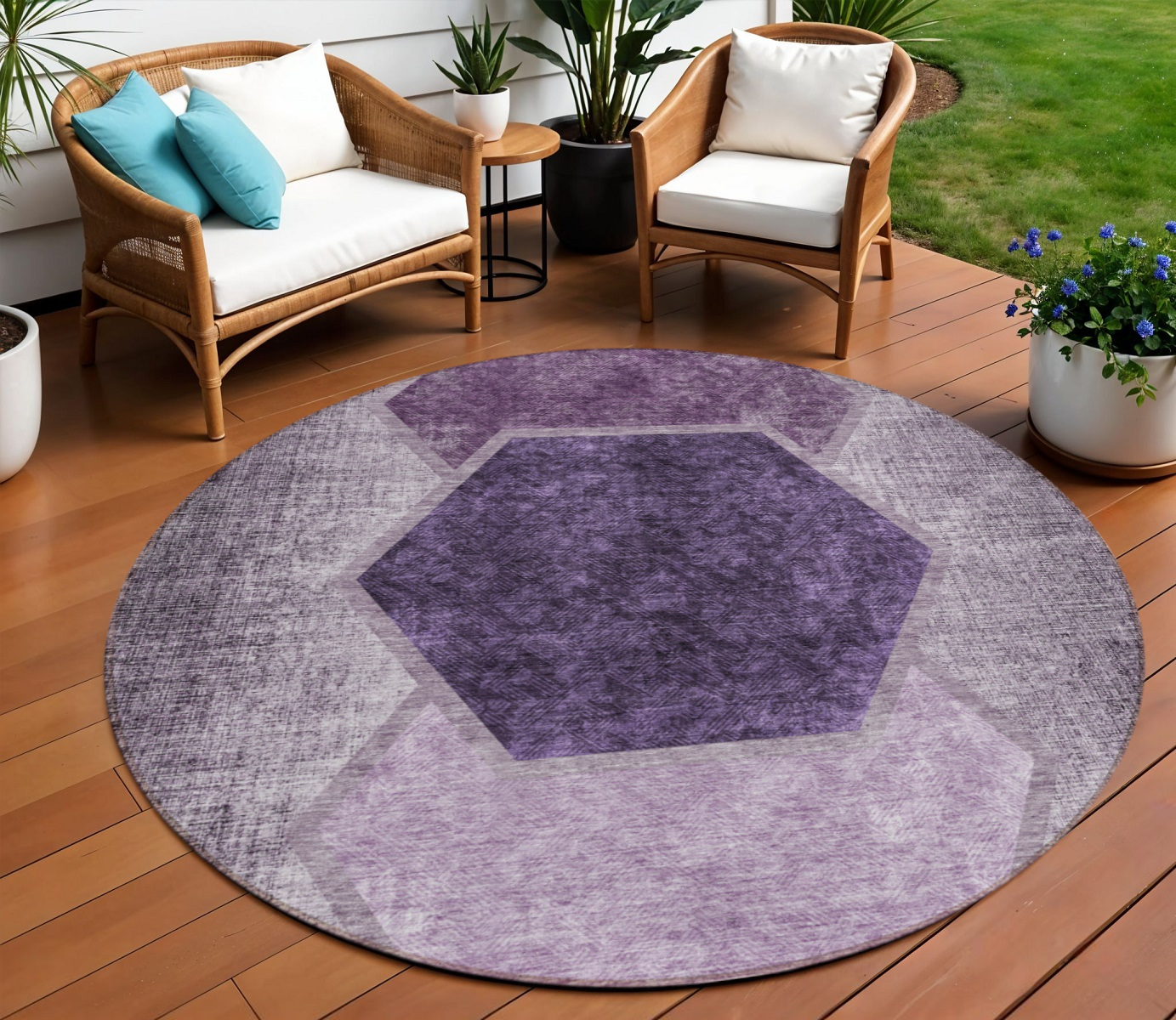 8' Eggplant Purple And Lavender Round Geometric Washable Indoor Outdoor Area Rug-581313-1