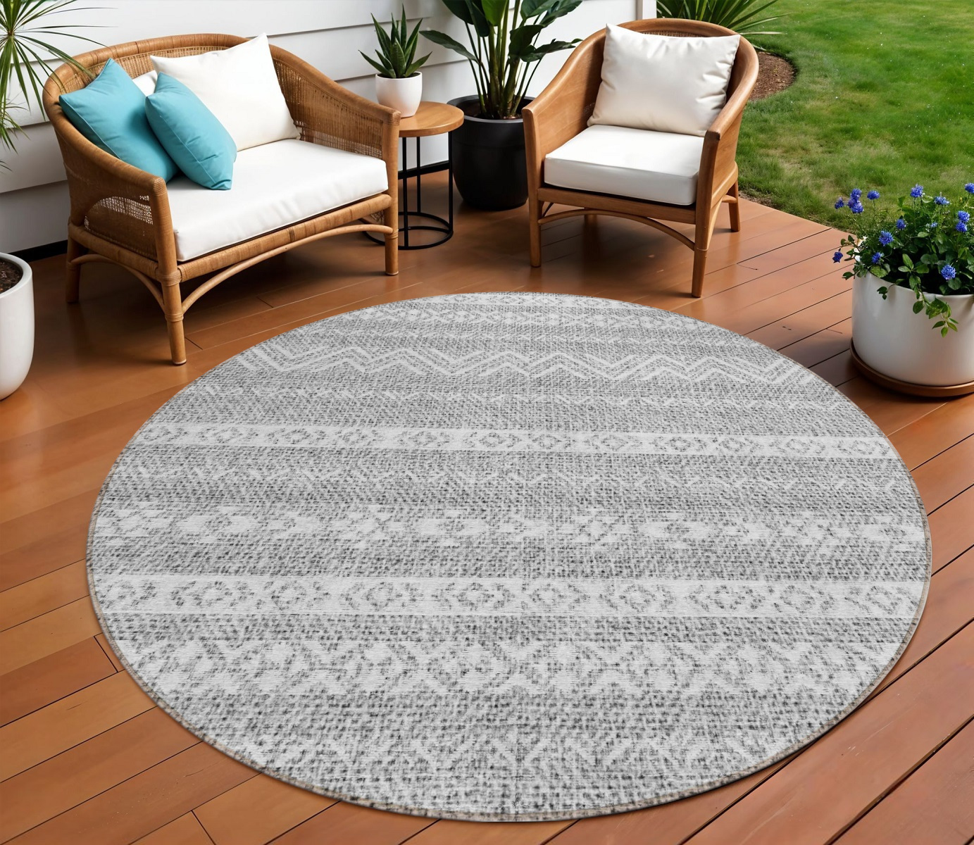 8' Gray And Silver Round Southwestern Washable Indoor Outdoor Area Rug-587538-1