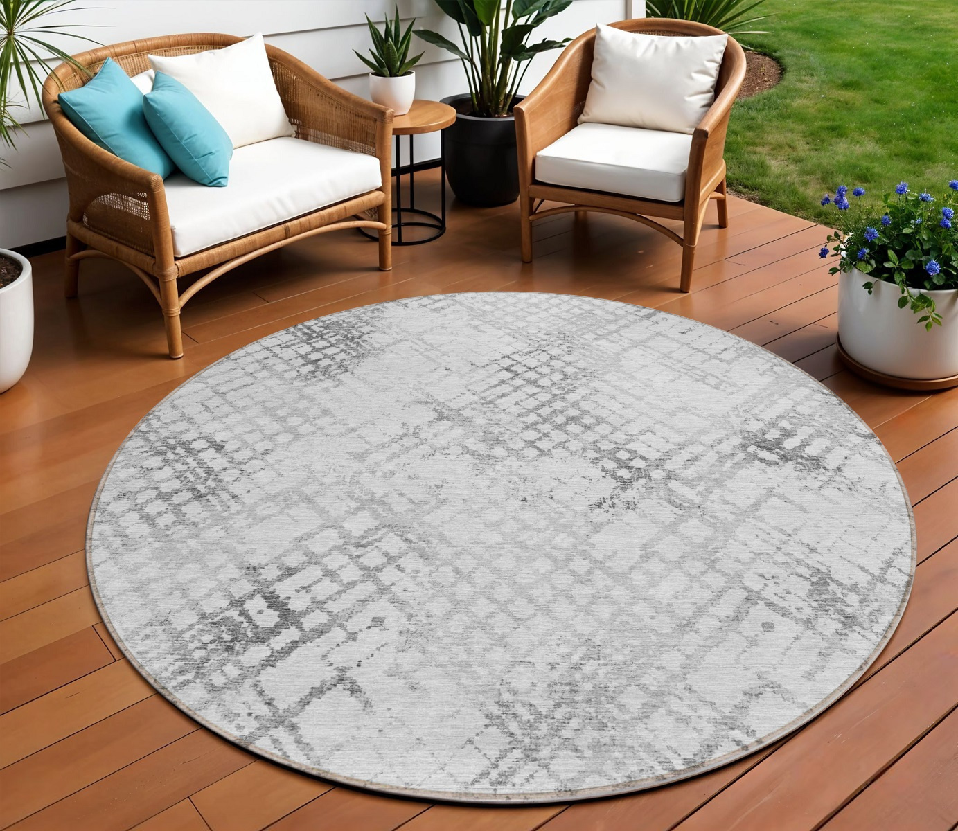 8' Gray Charcoal And Silver Round Geometric Washable Indoor Outdoor Area Rug-588270-1