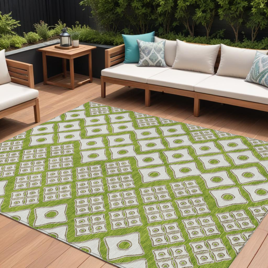 8' X 10' Lime Green And Ivory Geometric Washable Indoor Outdoor Area Rug-590748-1