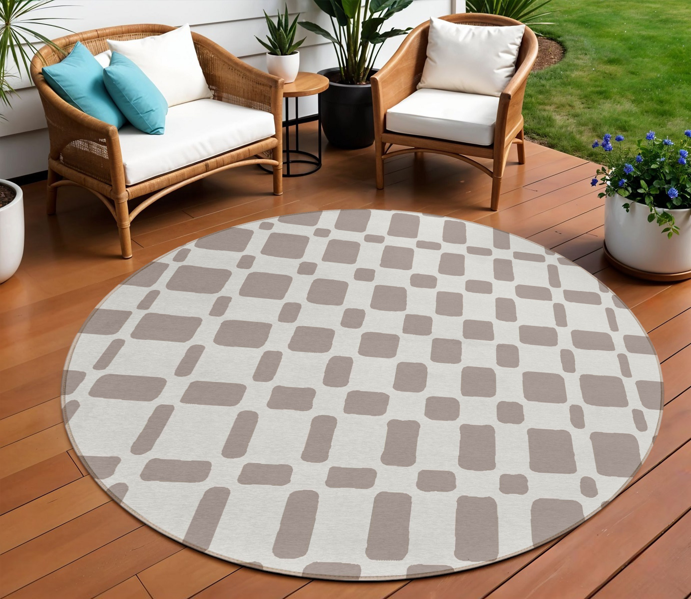 8' Taupe And Beige Round Geometric Washable Indoor Outdoor Area Rug-591155-1