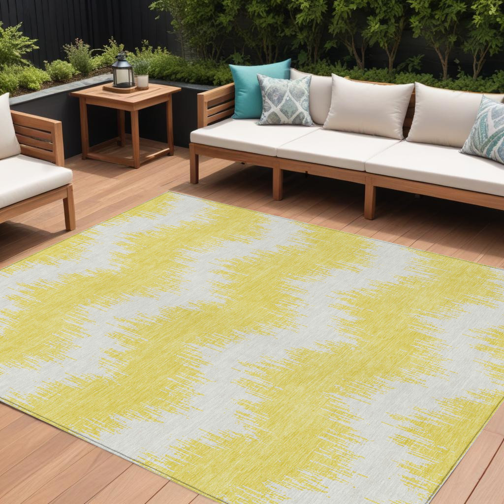9' X 12' Yellow And Gray Chevron Washable Indoor Outdoor Area Rug-591853-1