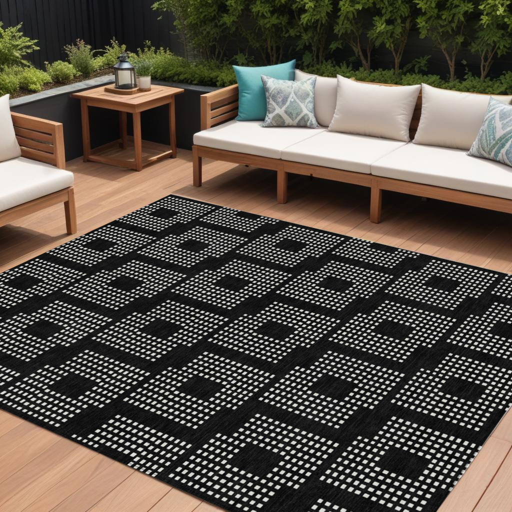 9' X 12' Black And Ivory Geometric Washable Indoor Outdoor Area Rug-592519-1