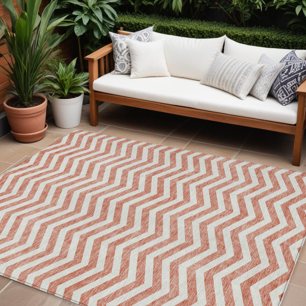 8' X 10' Salmon And Ivory Chevron Washable Indoor Outdoor Area Rug-595352-1