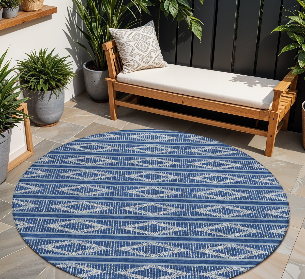 8' Navy Blue And Ivory Round Geometric Washable Indoor Outdoor Area Rug-599642-1