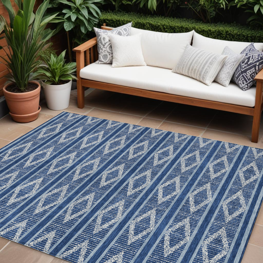 10' X 14' Navy Blue And Ivory Geometric Washable Indoor Outdoor Area Rug-599645-1