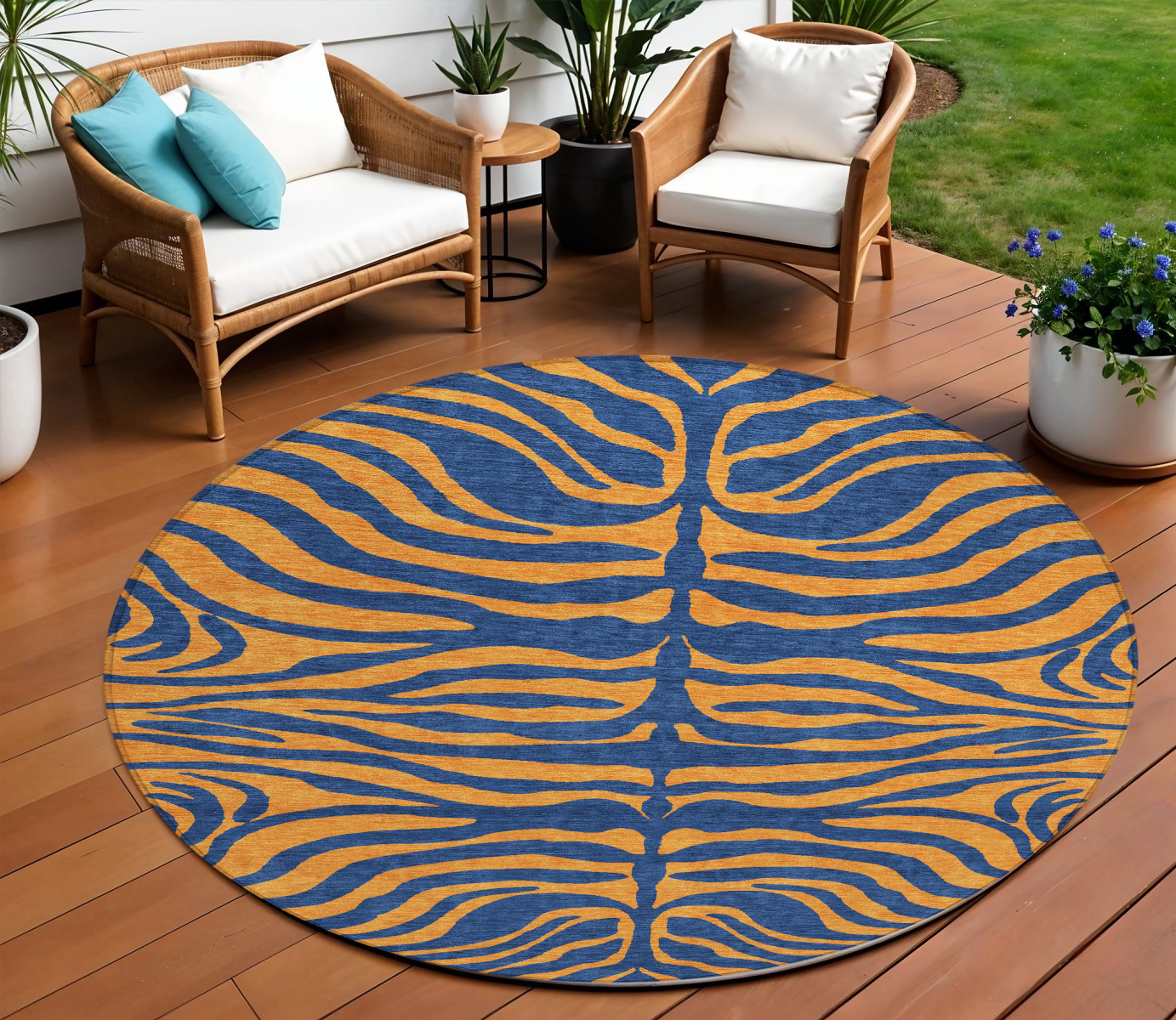 8' Navy Blue And Pink Round Animal Print Washable Indoor Outdoor Area Rug-600680-1