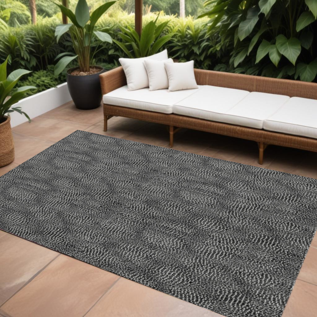 8' X 10' Black And Ivory Geometric Washable Indoor Outdoor Area Rug-602344-1