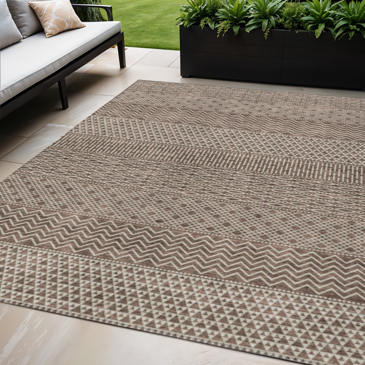 5' X 8' Brown And Ivory Chevron Washable Indoor Outdoor Area Rug-612245-1
