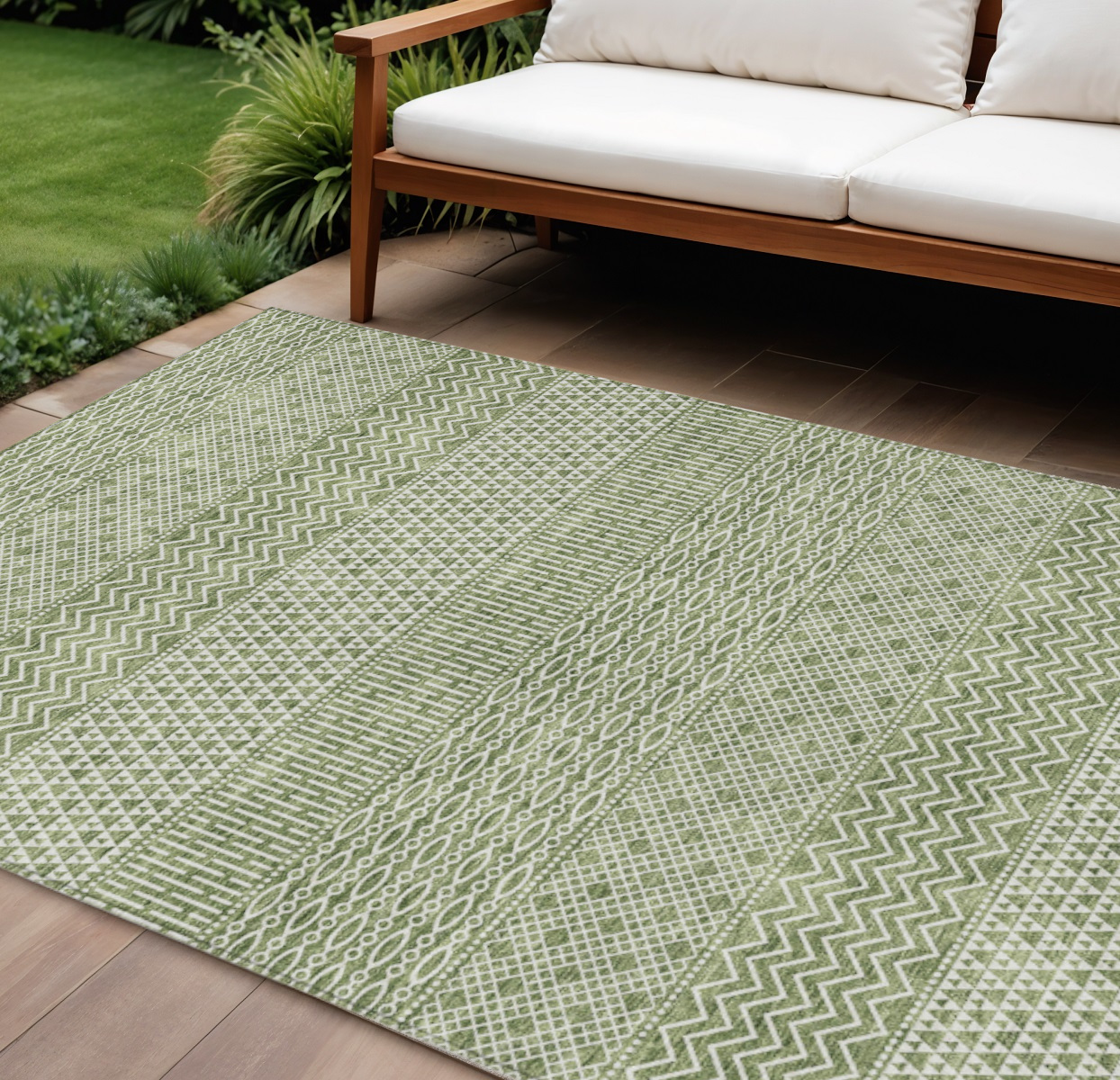 9' X 12' Green And Ivory Chevron Washable Indoor Outdoor Area Rug-612254-1
