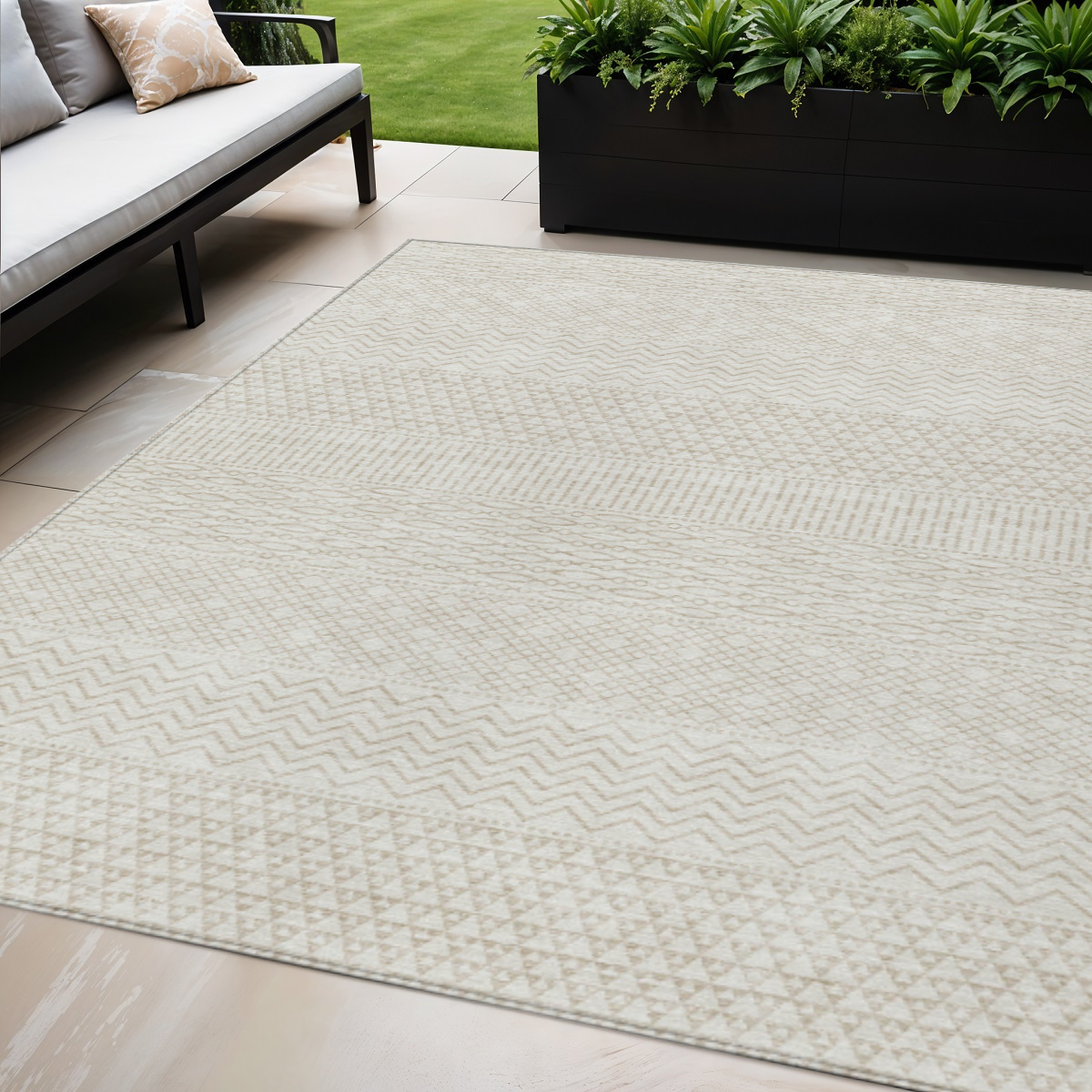 5' X 8' Ivory And Beige Chevron Washable Indoor Outdoor Area Rug-612269-1