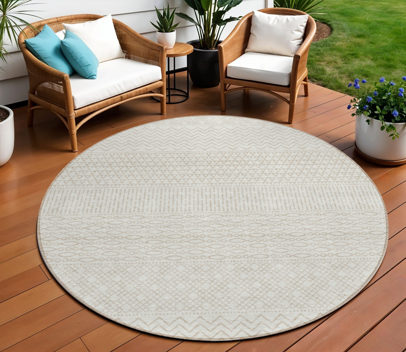 8' Ivory And Beige Round Chevron Washable Indoor Outdoor Area Rug-612270-1