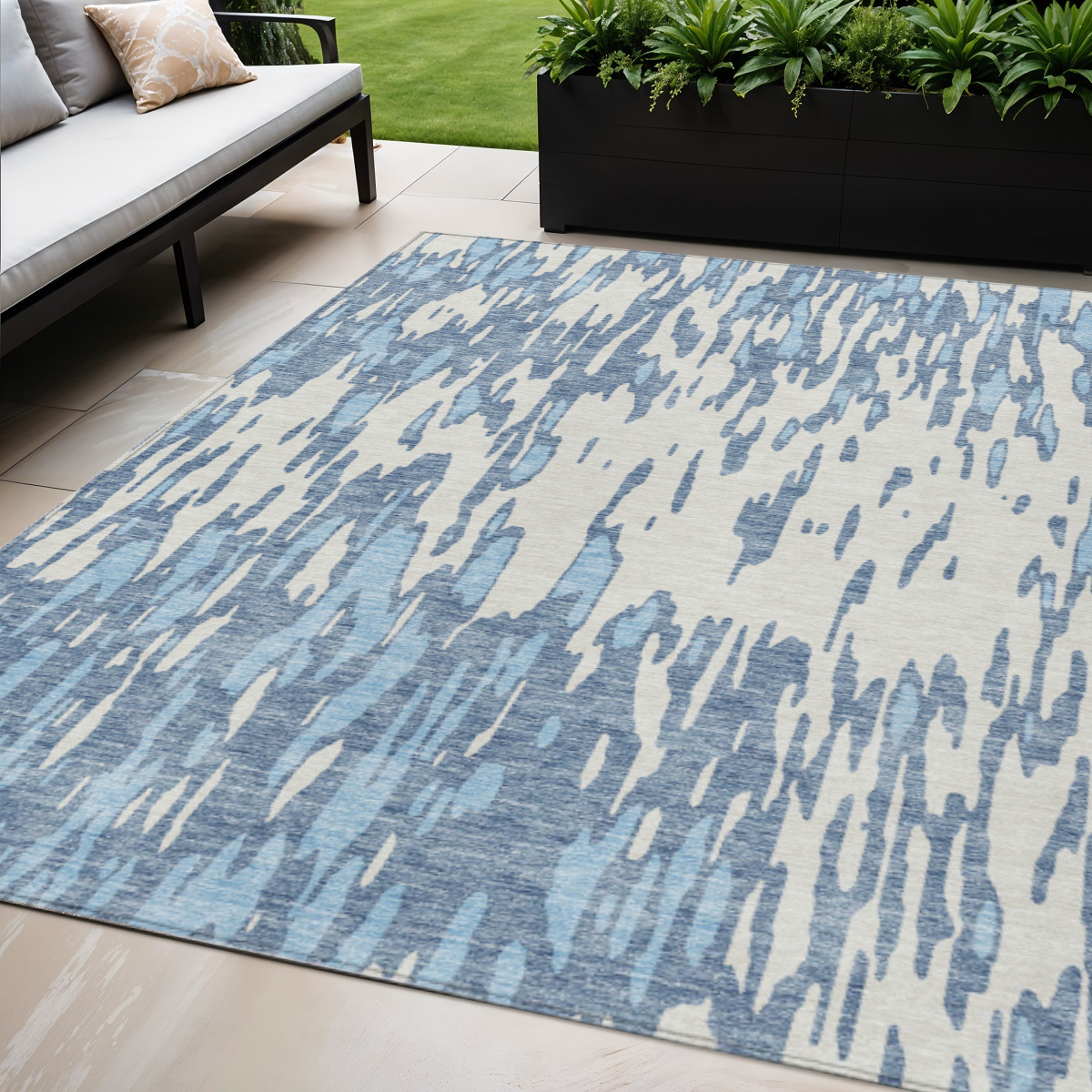 5' X 8' Denim Blue And Ivory Abstract Washable Indoor Outdoor Area Rug-612648-1