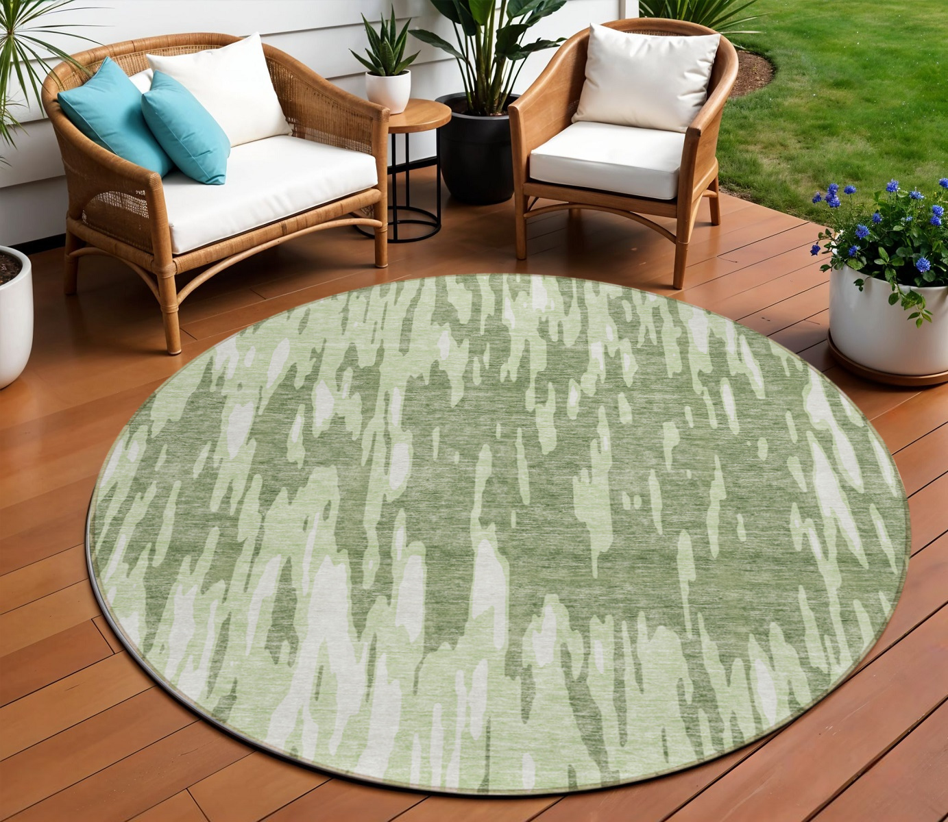 8' Green And Ivory Round Abstract Washable Indoor Outdoor Area Rug-612655-1