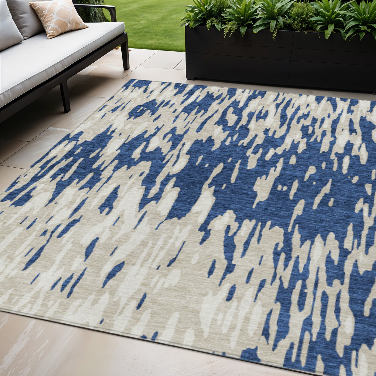 5' X 8' Navy Blue And Ivory Abstract Washable Indoor Outdoor Area Rug-612684-1