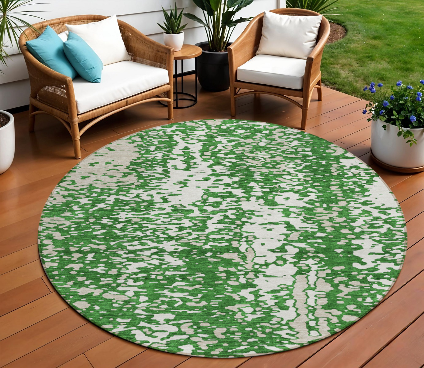 8' Emerald And Ivory Round Abstract Washable Indoor Outdoor Area Rug-612937-1