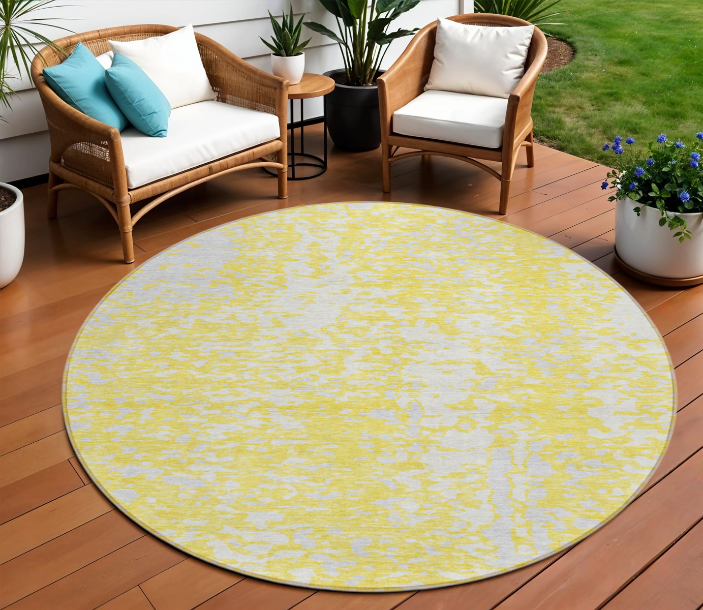 8' Yellow And Ivory Round Abstract Washable Indoor Outdoor Area Rug-612973-1