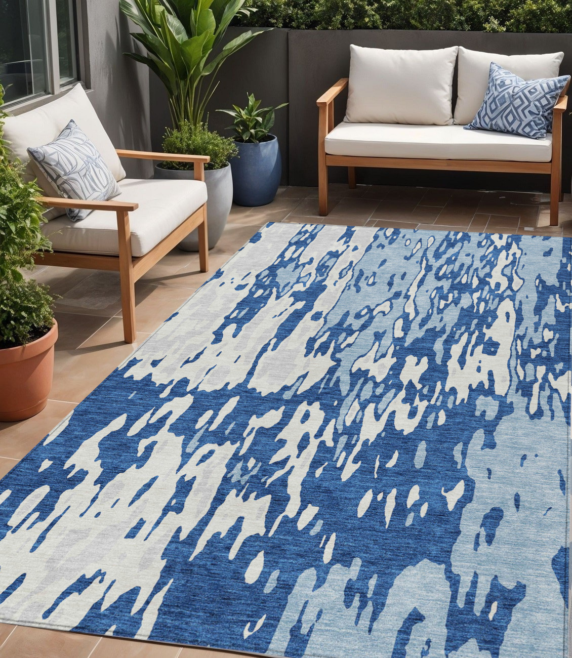 5' X 8' Navy Blue And Ivory Abstract Washable Indoor Outdoor Area Rug-613351-1