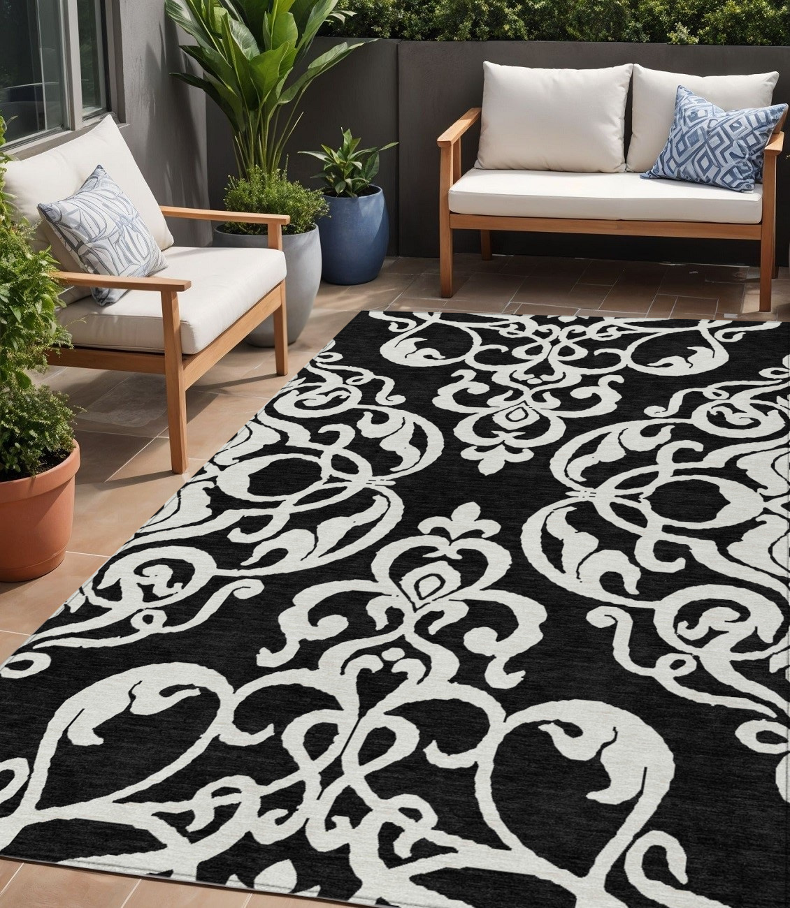 5' X 8' Black And Ivory Damask Washable Indoor Outdoor Area Rug-614408-1