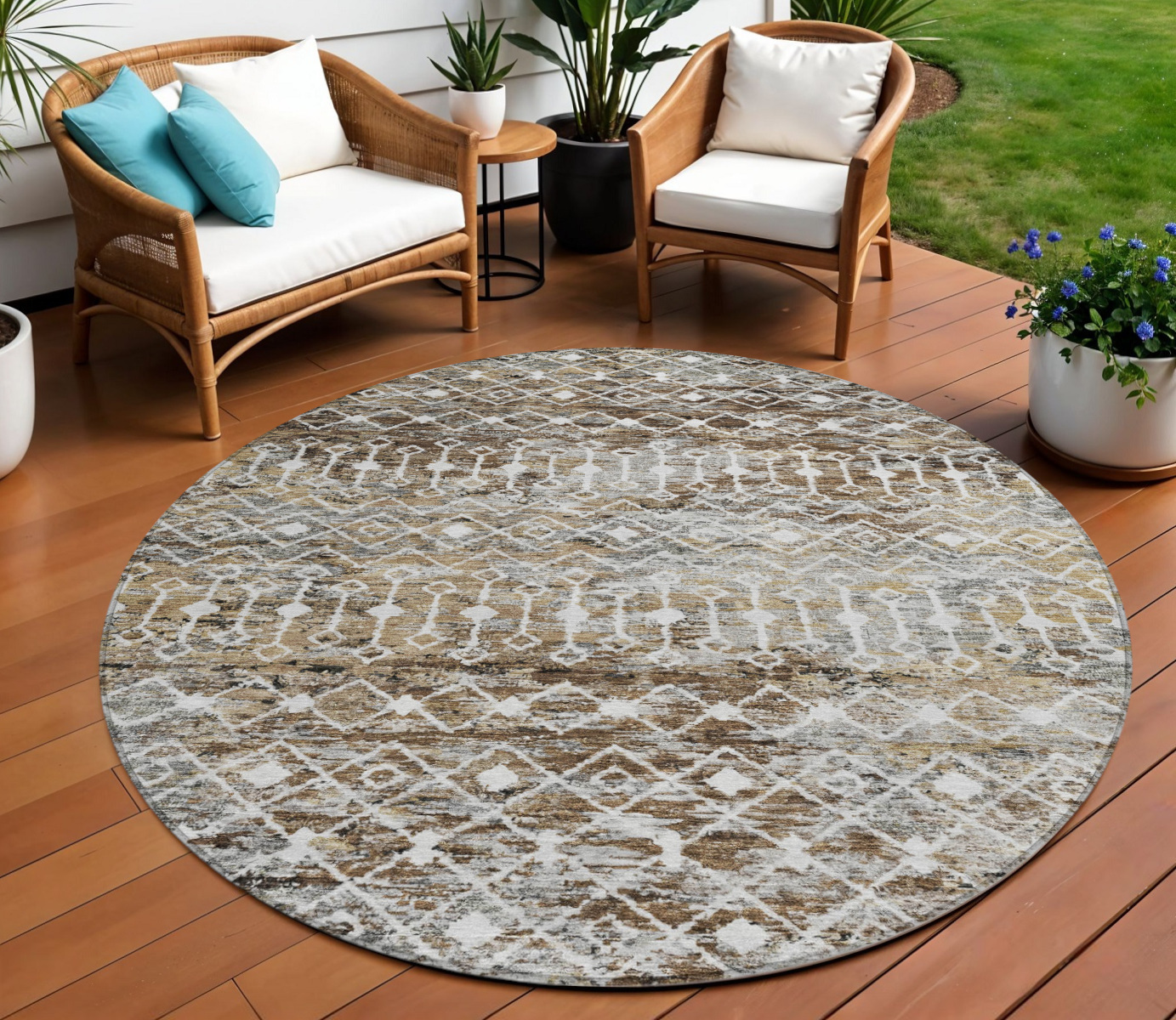 8' Brown And Beige Round Argyle Washable Indoor Outdoor Area Rug-615796-1